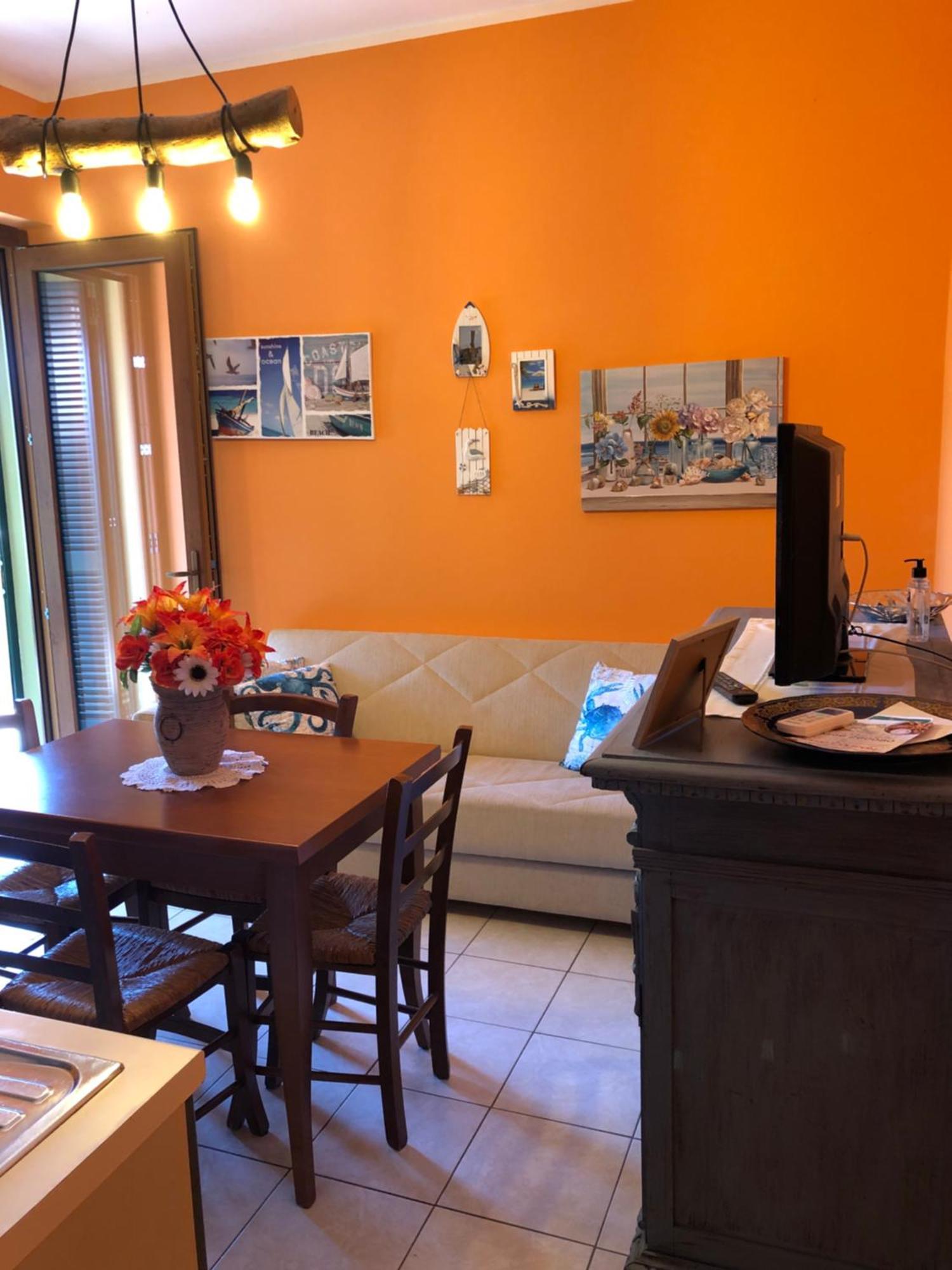 Agriturismo Poggio All'Olivo ฟอลลอนนีกา ภายนอก รูปภาพ